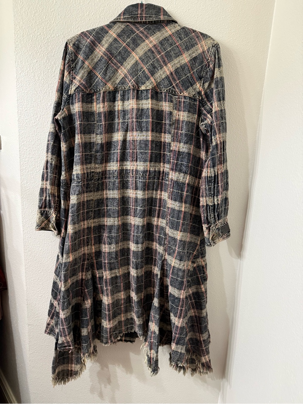 Aratta Plaid Trench Coat - Black & Cream with metallic threads - Picture 3 of 7